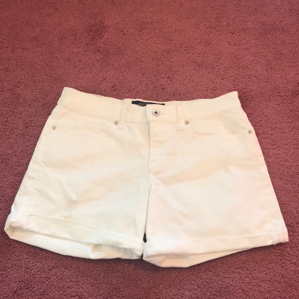 Lucky Brand White “The Roll Up”  Shorts